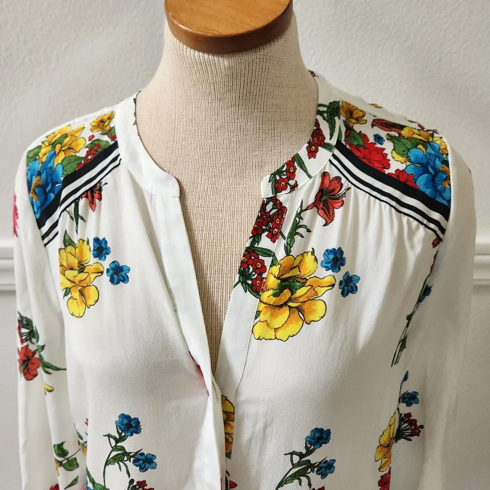 Joie Yaritza B Floral-Print Silk Georgette buttom down Top Size Small
